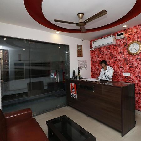Oyo Flagship Hotel Daimond New Delhi Eksteriør bilde