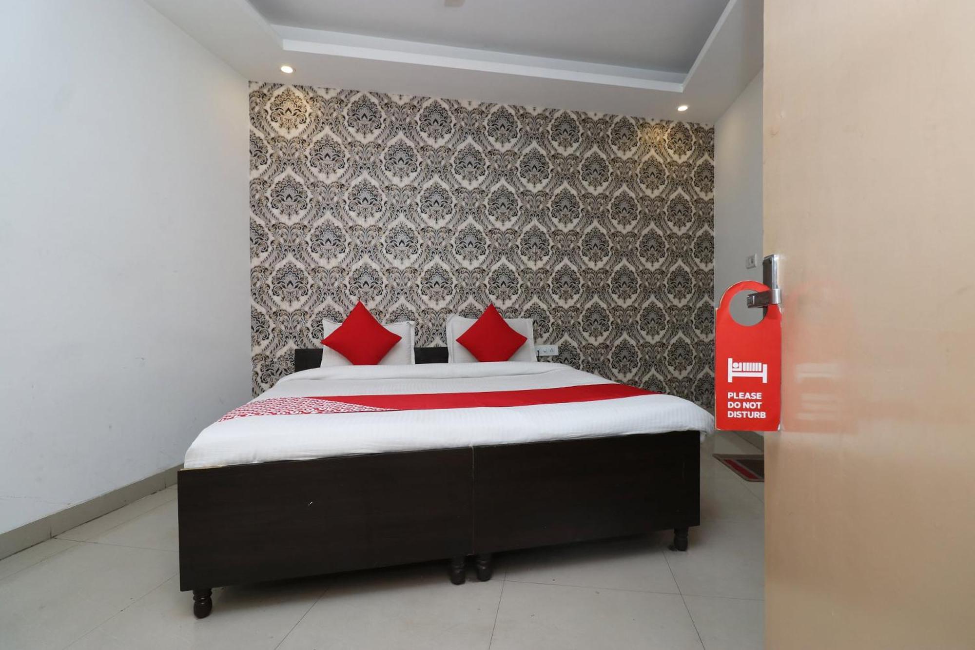 Oyo Flagship Hotel Daimond New Delhi Eksteriør bilde